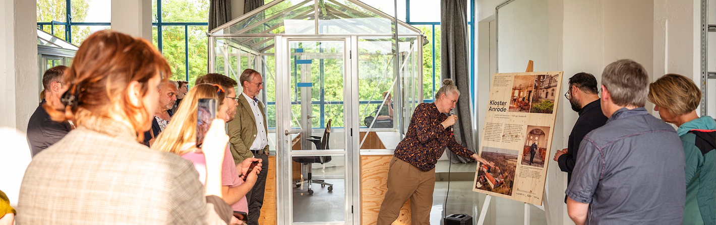 Katja Fischer zeigt die Ausstellung LeerGut Als Ressource, Foto Thomas Müller